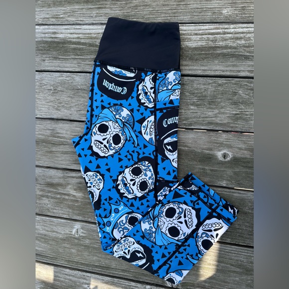 CVG Leggings ✨✨ Rap Legends 🎵🎧 Size Small - Picture 1 of 3